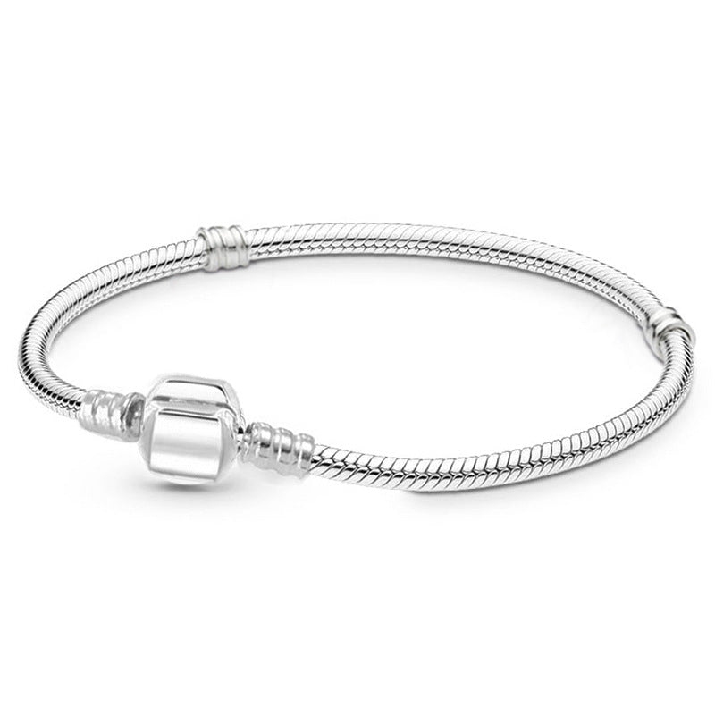 Classic Silver Women's Bracelet - Street Fashion Accessories